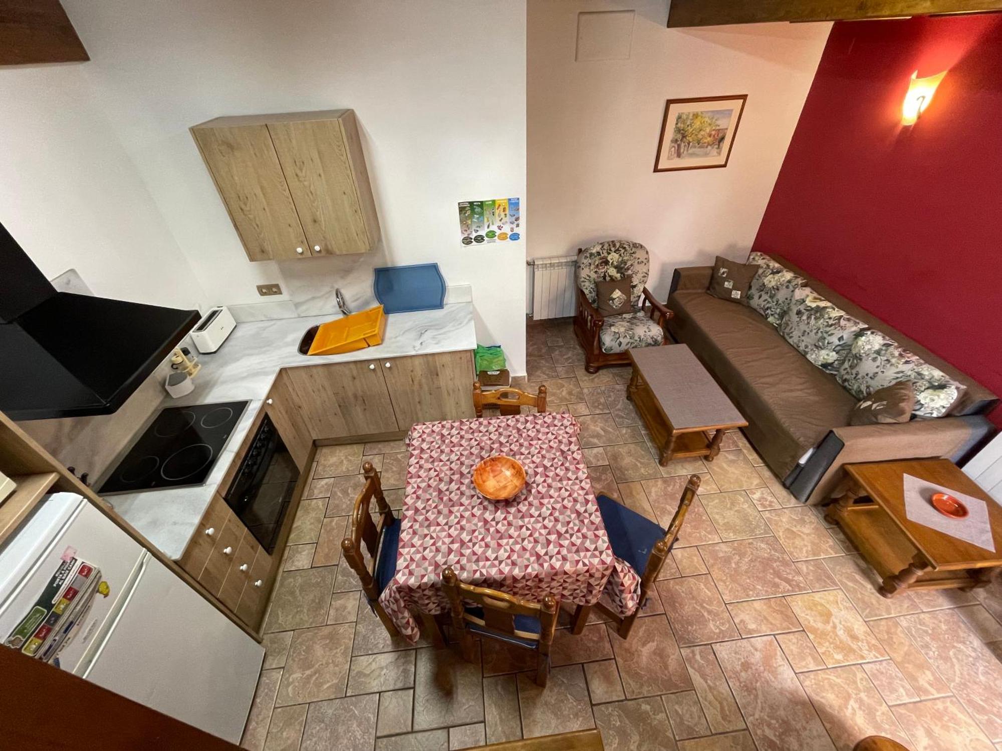 Can Llorenc Prades Zimmer foto